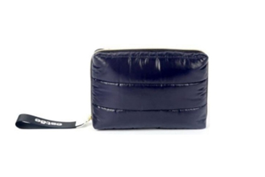 Estée Lauder's 40D RPET Nylon Pouch Bag