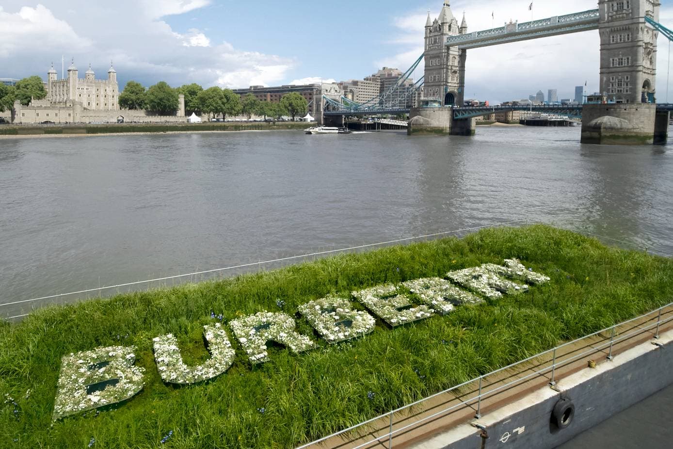 Burberry Q1 sales hit by Mainland China lockdowns