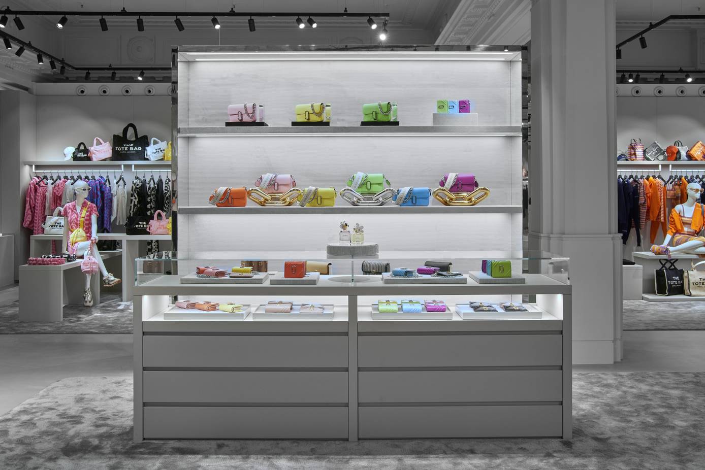Marc Jacobs to halt use of reptile and ostrich skins