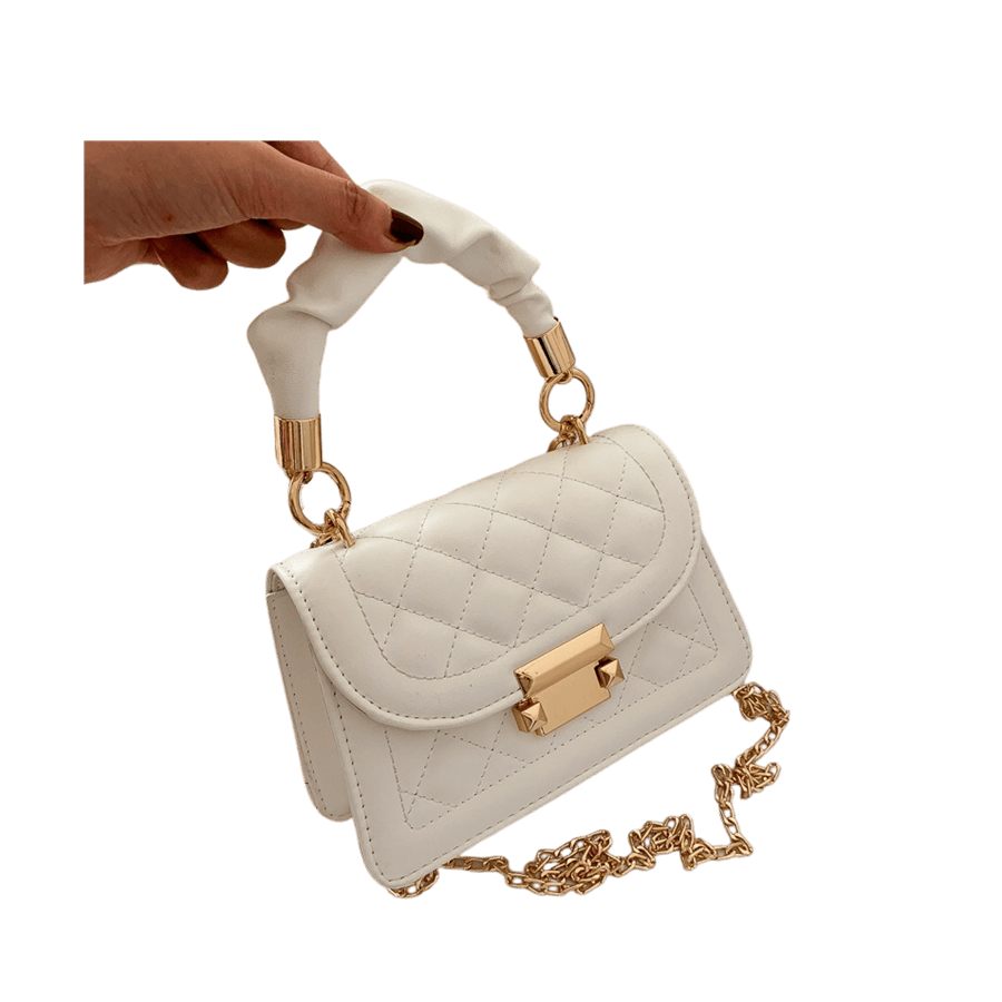 White quilting ladies handbag with plicated handle adn lock closure