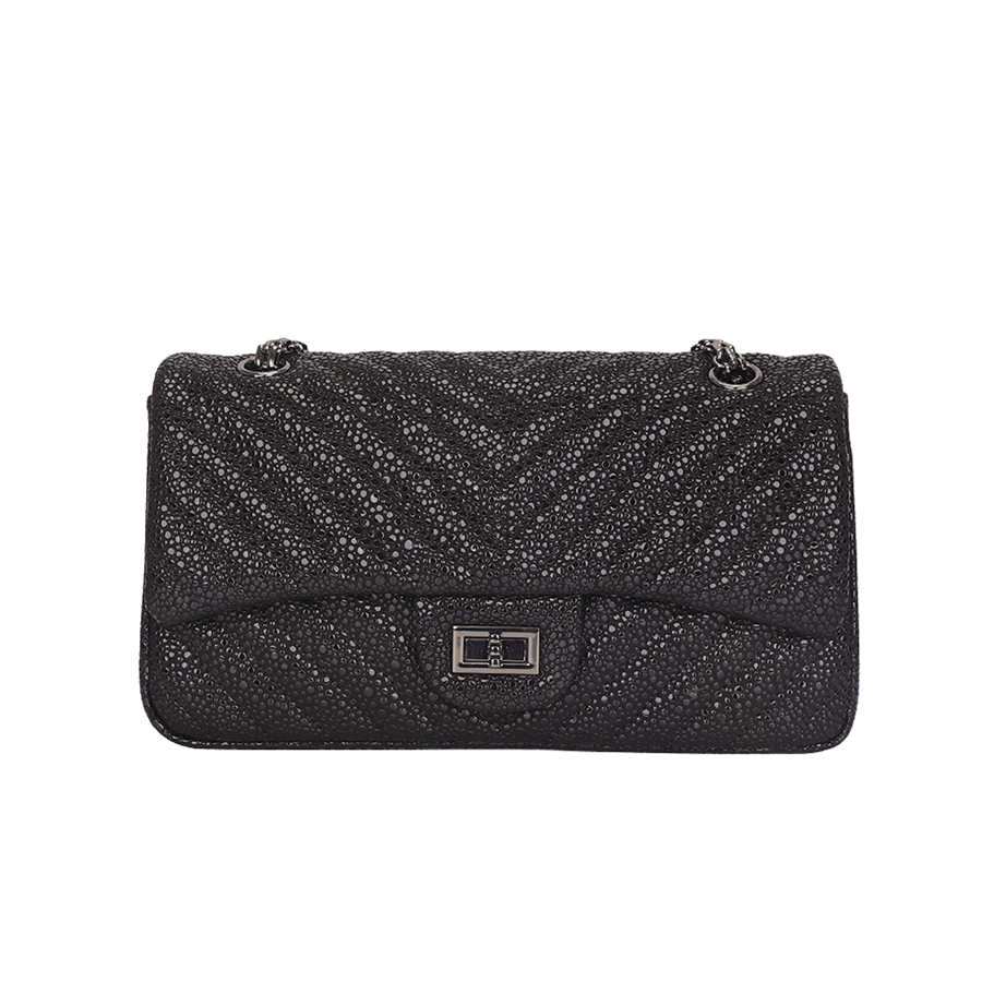 Black quilting ladies handbag with lock closure