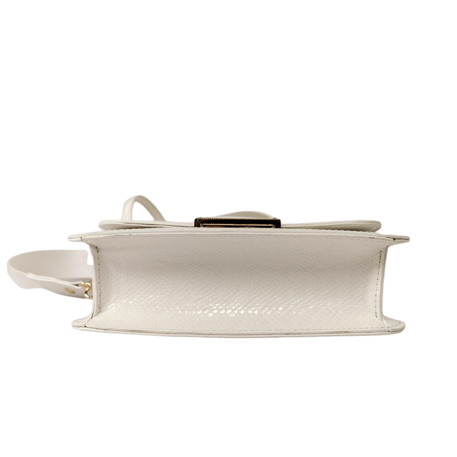 Crossbody bag with lock closure and metal plate on the back