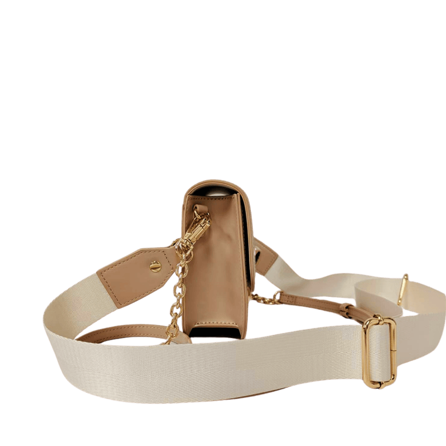 Crossbody bag with lock closure and metal plate on the back